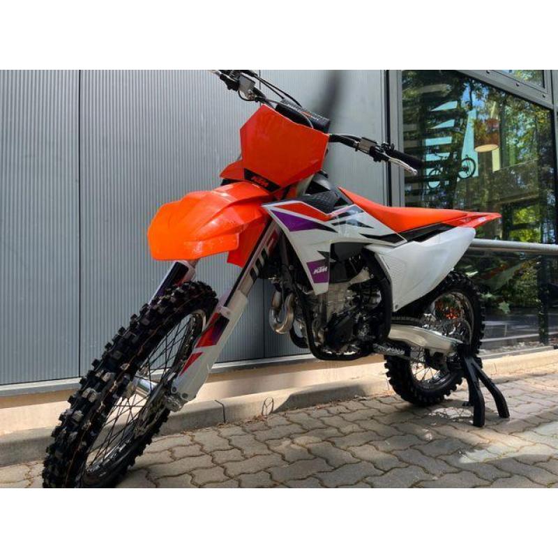 2023 KTM SX 450 F Dirtbike